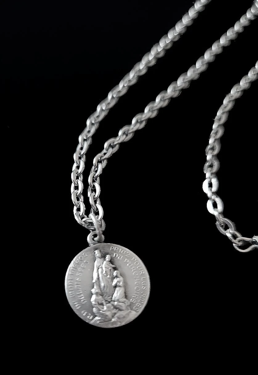 Collier Sacré-Cœur Jésus Notre-Dame Montligeon chaîne acier inoxydable 48 cm – photo 2